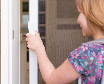 retractable screen door professional installation