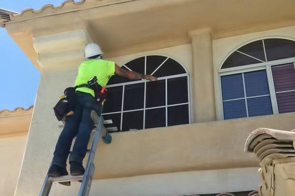 solar screen installation - Desert Sunscreens - Phoenix - Scottsdale